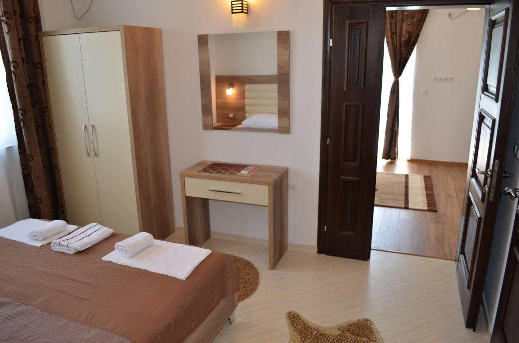 B&B Lovac Ulcinj Exterior foto