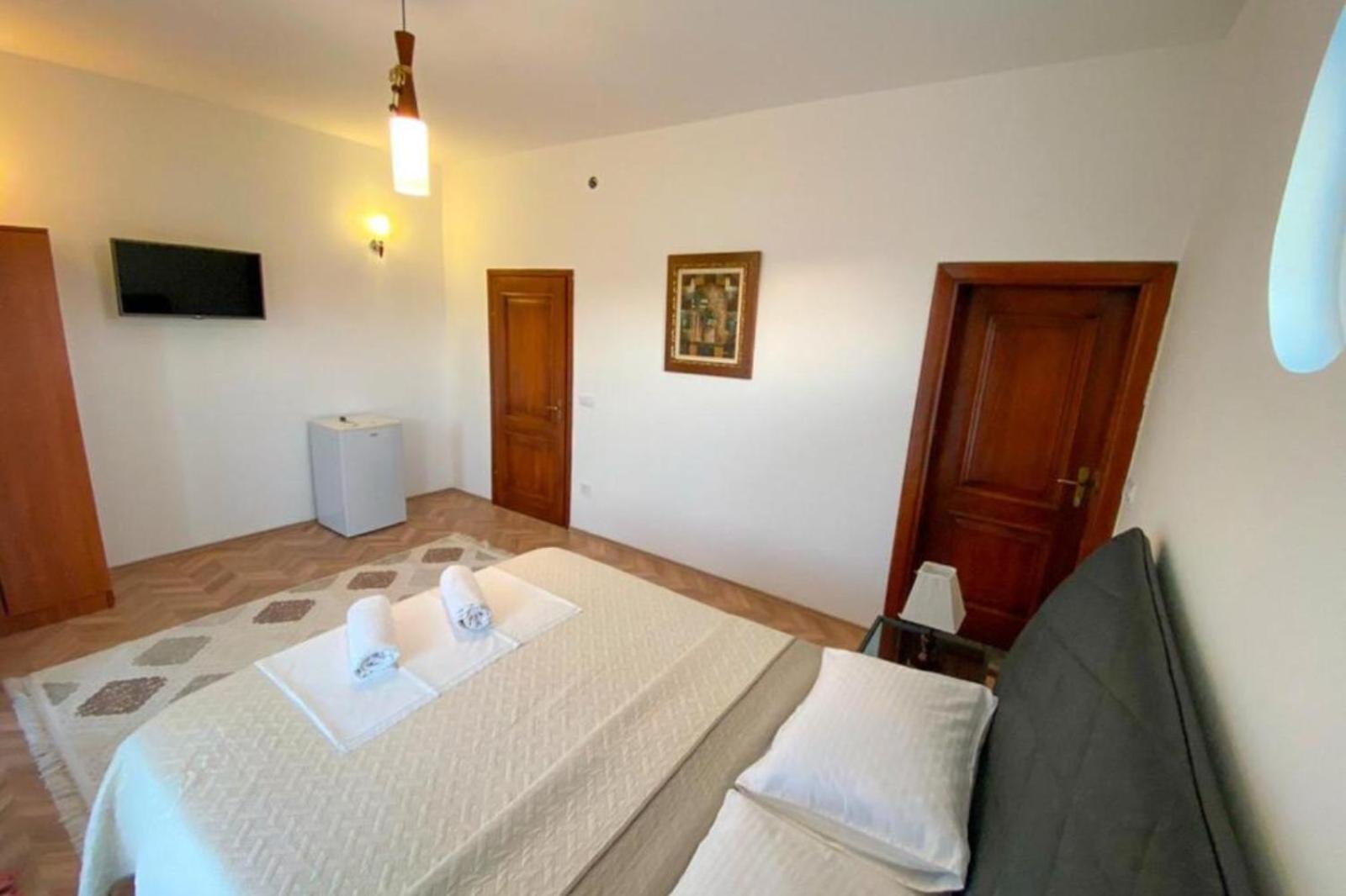 B&B Lovac Ulcinj Exterior foto